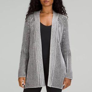 Lululemon Women's Knit Cardigan Sweater Sz 2 Chunky Wool Cashmere Cozy Loungey